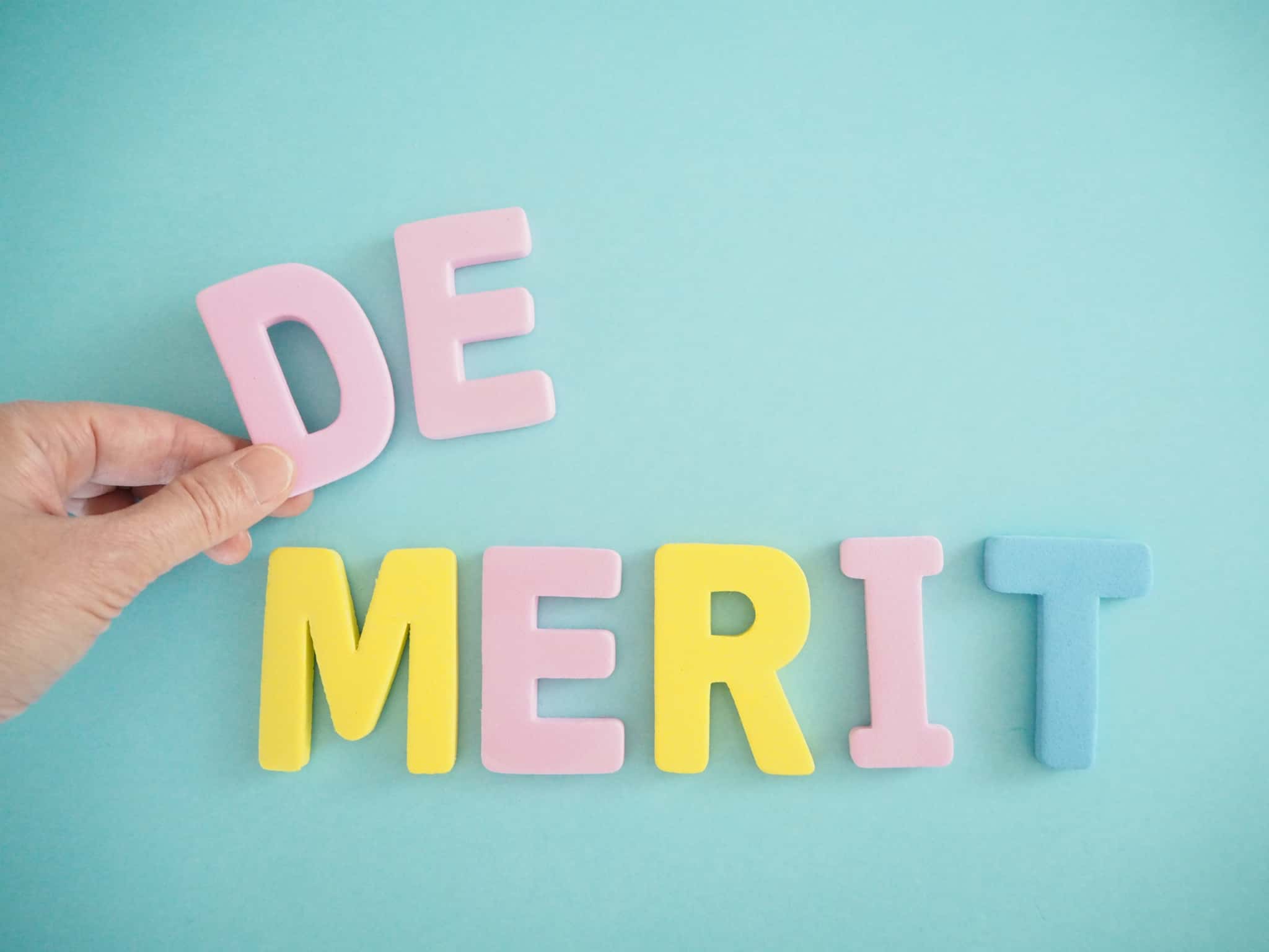 オフィスホワイトニングのデメリットを説明するイメージ